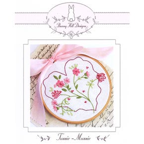 Sweet Stitches Tussie Mussie Embroidery Pattern | Bunny Hill Designs #BHD-2186